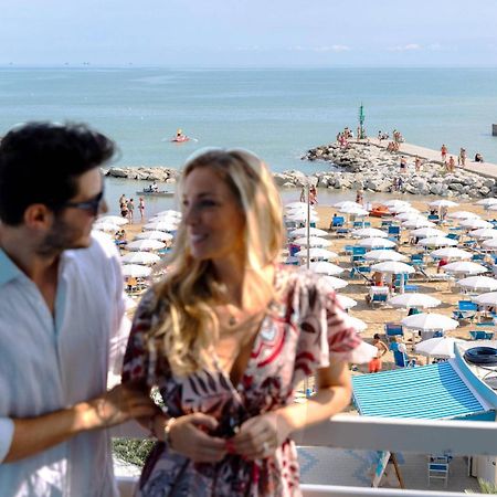 Hotel Levante Bellaria-Igea Marina Esterno foto