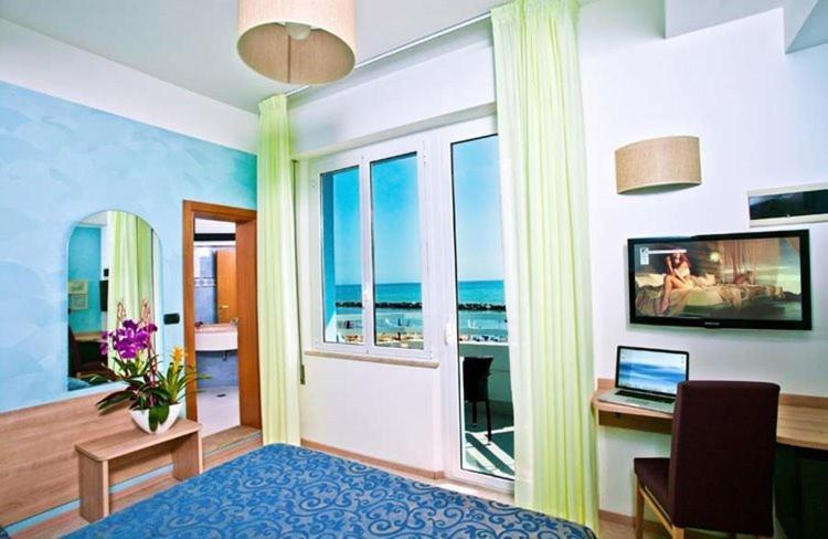 Hotel Levante Bellaria-Igea Marina Esterno foto
