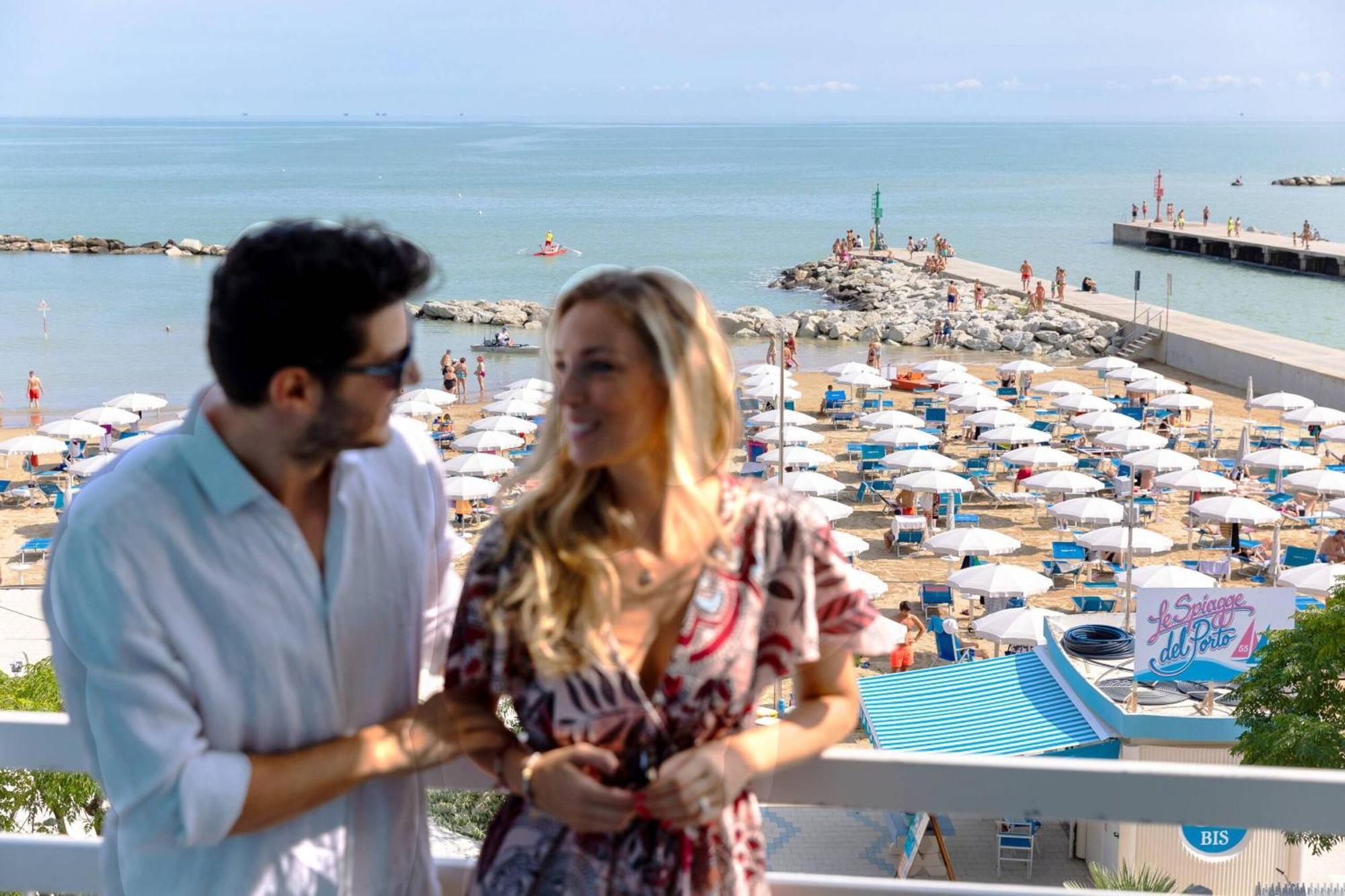 Hotel Levante Bellaria-Igea Marina Esterno foto