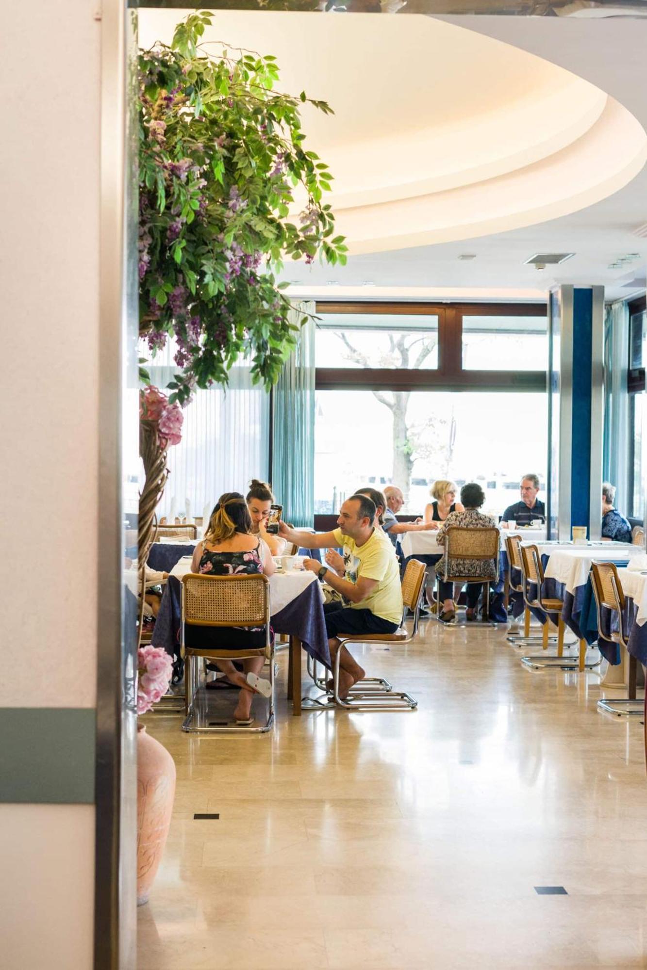 Hotel Levante Bellaria-Igea Marina Esterno foto