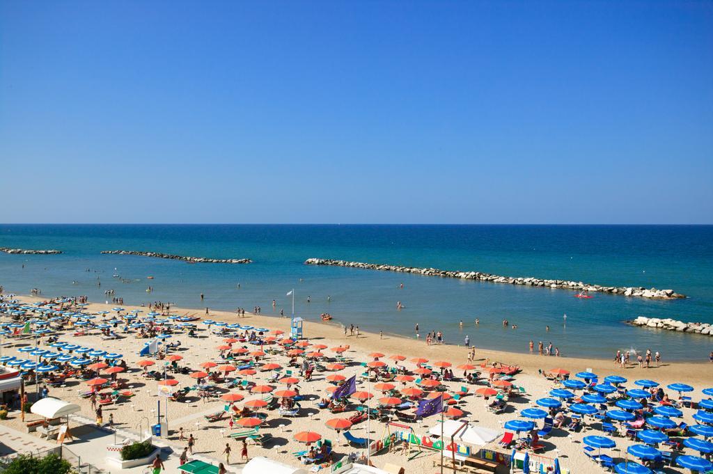 Hotel Levante Bellaria-Igea Marina Esterno foto