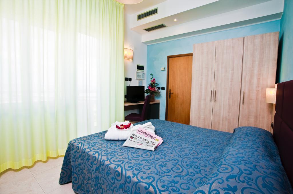 Hotel Levante Bellaria-Igea Marina Esterno foto