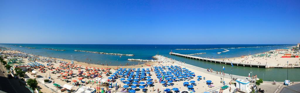 Hotel Levante Bellaria-Igea Marina Esterno foto